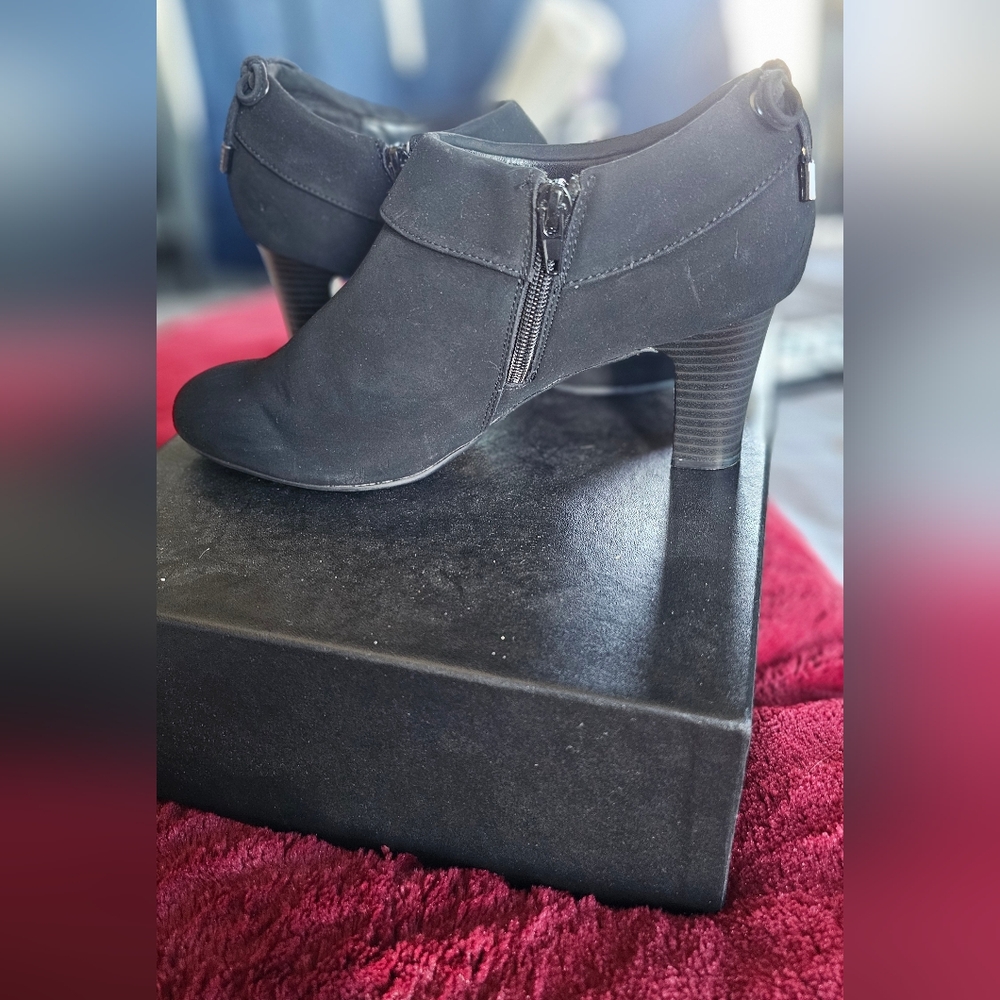 Elegant Black Ankle Boots